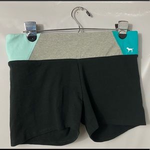 PINK VS Yoga Shortie Sz Medium Hidden Pocket